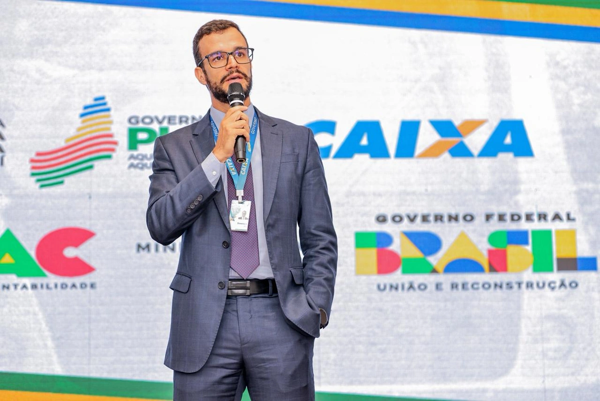 Assinatura da ordem de serviço de revitalização, modernização e ampliação do metrô de Teresina