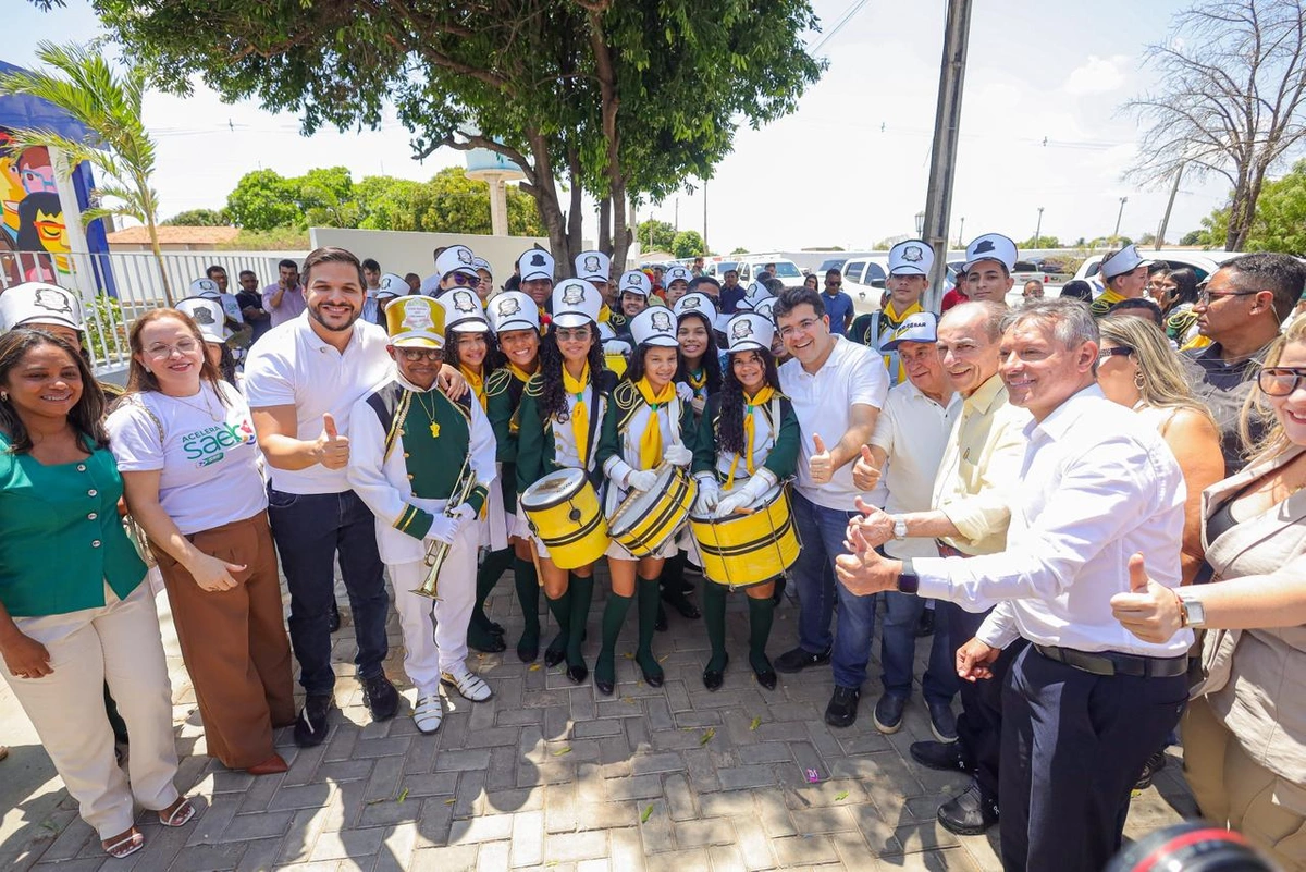 Centro Estadual de Tempo Integral (Ceti) Dona Maria Antonieta Torres dos Reis Veloso em Valença