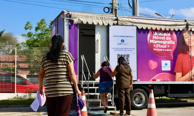 Casa da Mulher Brasileira recebe Carreta da Mamografia e realiza 160 atendimentos