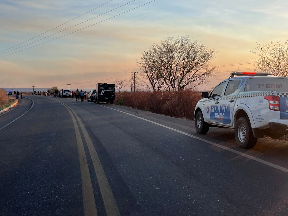 Grave acidente na BR-135, na zona rural do município de Monte Alegre do Piauí