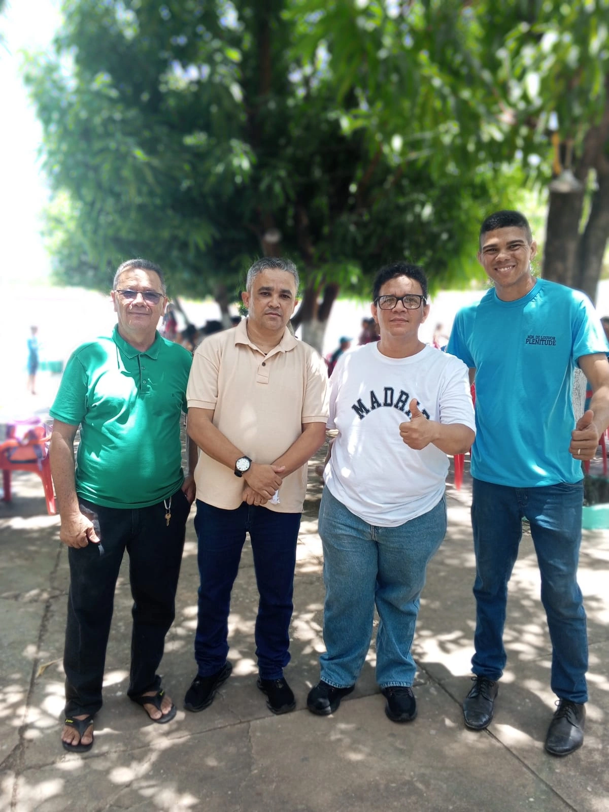 Lideranças comunitárias e representantes de personalidades que apoiaram o evento