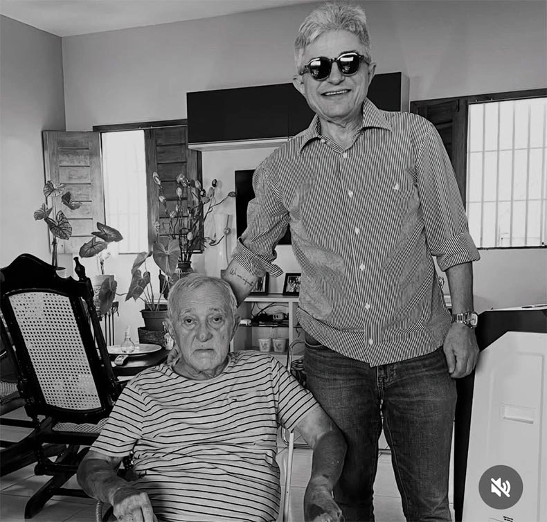 Na rede social, o filho Roberth Paes Landim fez uma homenagem ao pai.