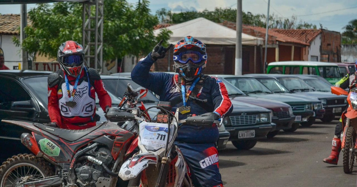 Pilotos se preparando para a largada