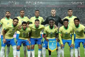 Seleção Brasileira em amistoso contra a Coréia do Sul (Foto: imagem de reprodução)