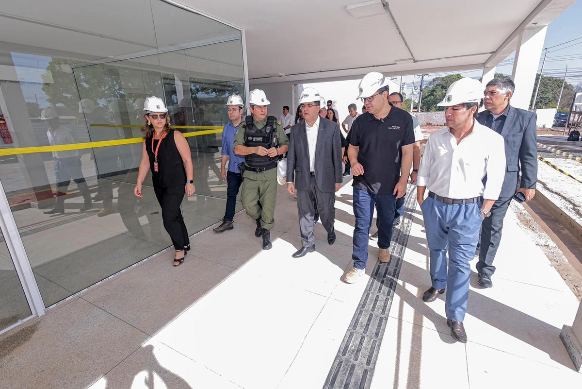 Visita ao BEPI e Batalhão de Choque estão em fase final de construção no Parque de Exposições Dirceu Arcoverde