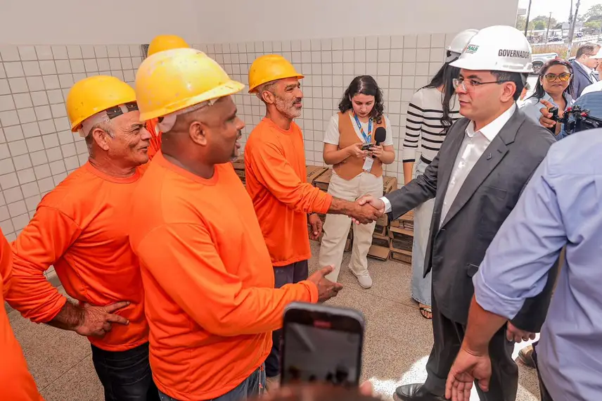 Visita ao BEPI e Batalhão de Choque estão em fase final de construção no Parque de Exposições Dirceu Arcoverde