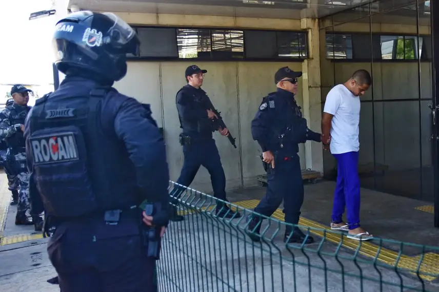 Audiência de julgamento de Tatiana e Alandilson marcado por silêncio e forte esquema de segurança