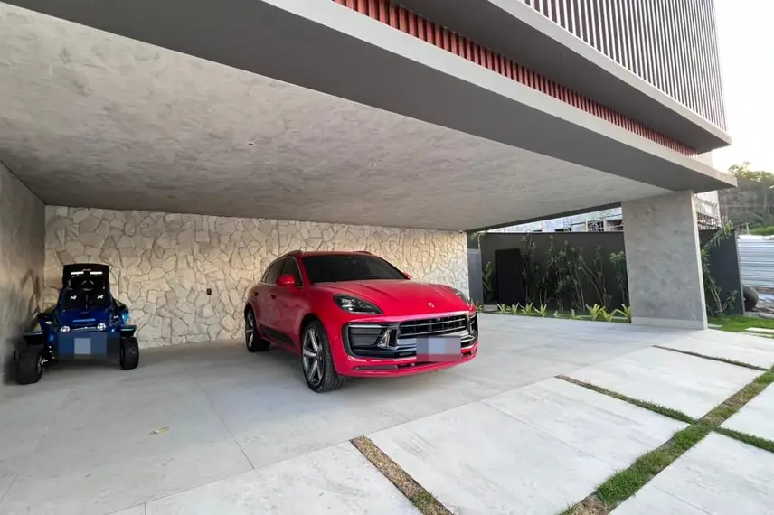 Bens apreendidos na Operação Carbono Oculto (86)