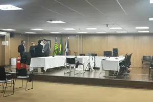 Fórum Eleitoral de Teresina sala de audiência (Foto: Reprodução)