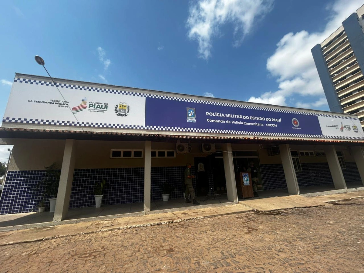 Governo inaugura Comando de Polícia Comunitária e reforça projetos sociais da PM-PI