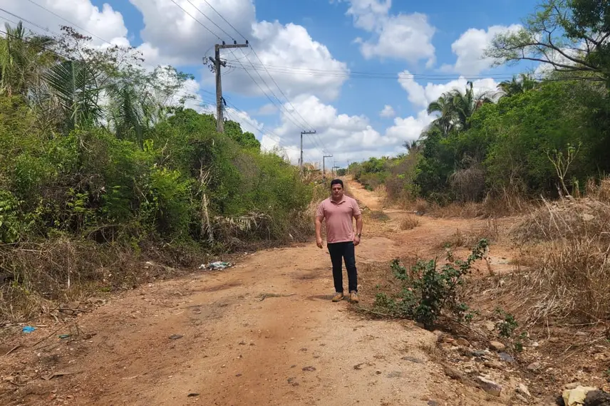 Gustavo pela Cidade no que é pra ser a Rua Amadeus Paulo