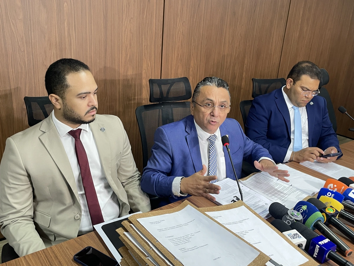 Membros da CPI do Déficit Bilionário apresentam relatório final