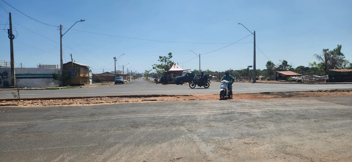 O cruzamento informal da Avenida Poty zona norte de Teresina
