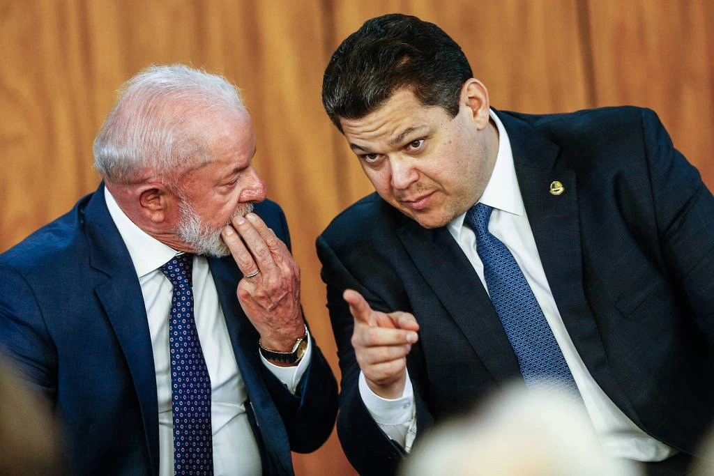 O presidente do Senado, Davi Alcolumbre (União-AP), queria que o presidente da República indicasse Rodrigo Pacheco (PSD-MG) para o STF, mas o escolhido foi Jorge Messias