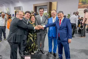 Rafael Fonteles representa bloco de governos estaduais e municipais de todo o mundo na abertura da COP30 (Foto: Juliana Oliveira)