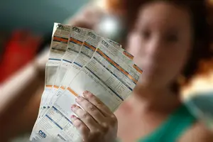 Serasa inicia Feirão Limpa Nome com descontos de até 99% para renegociar dívidas (Foto: Reprodução | DANIEL FERREIRA/METRÓPOLES)