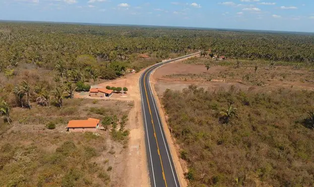BR-222 ganha novo trecho — e o Piauí finalmente deixa o atoleiro para trás