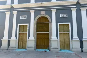 Vandalismo na Catedral de Teresina (Foto: Reprodução)