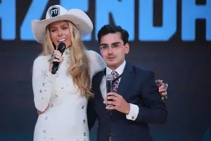 Com 75,88% dos votos, comunicador se consagrou campeão após trajetória discreta e estratégica no reality da Record (Foto: Record)