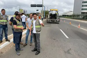 DER realiza intervenção no elevado da Miguel Rosa (Foto: DER-PI)