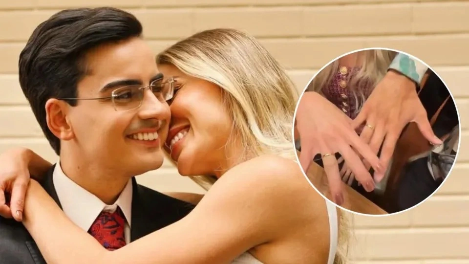 Dudu Camargo dá aliança de namoro a Saory Cardoso