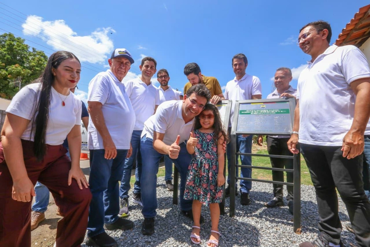 Governador inaugura obras de mobilidade urbana em Castelo do Piauí