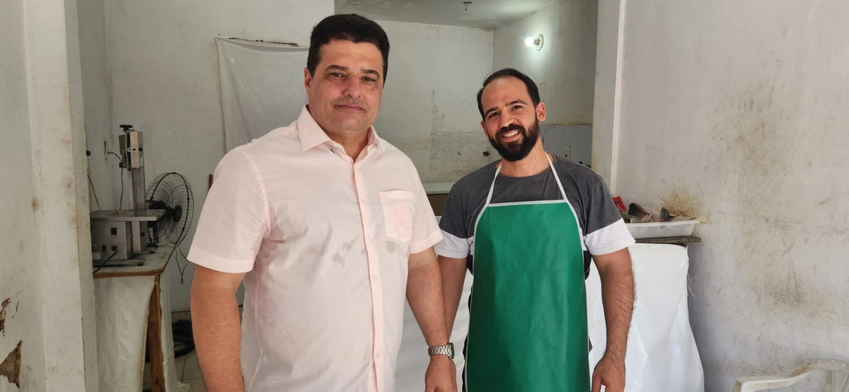 Gustavo pela Cidade entrevista o vice-presidente, Jeferson da Associação dos Permissionários do Mercado do Renanscença II