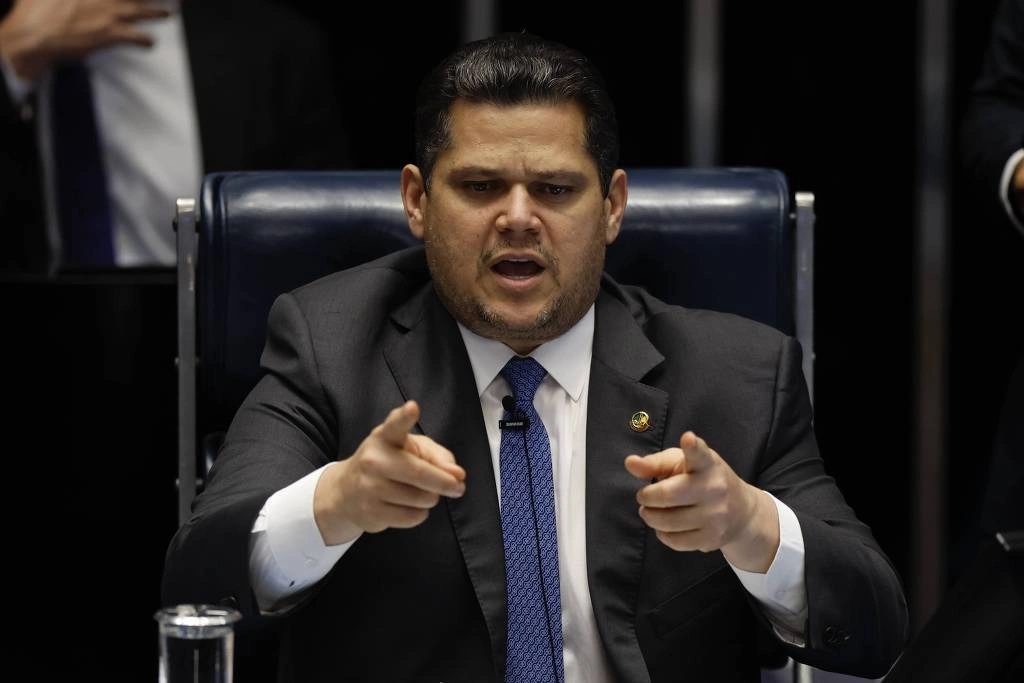 O presidente do Senado, Davi Alcolumbre (União-AP), em sessão da Casa