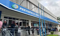 INSS aposta em “leilão do consignado” para colocar bancos na disputa — e o aposentado no comando