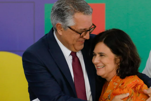 Alexandre Padilha e Nísia Trindade (Foto: Reprodução)