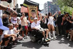 Rubens Paiva no bloco de carnaval (Foto: Reprodução)