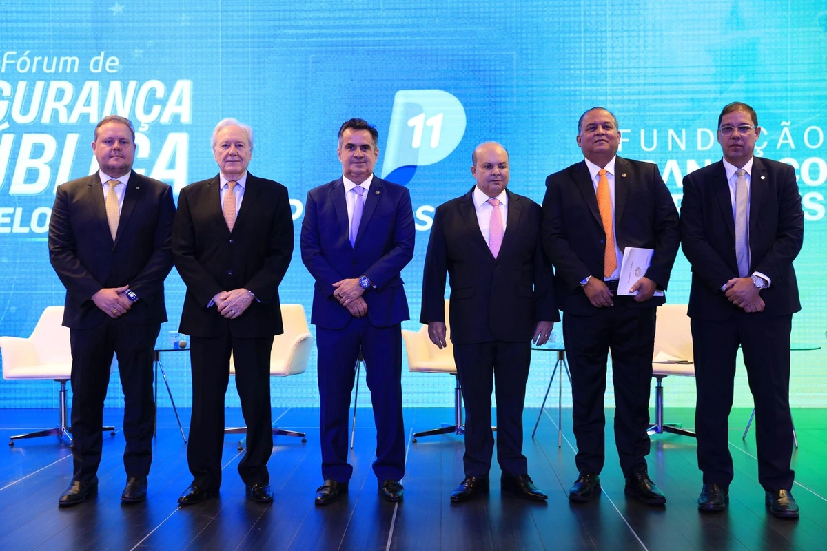 O evento reúne representantes políticos e especialistas de diversas vertentes ideológicas