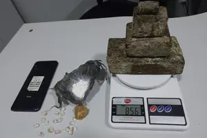 Polícia Civil prende homem em flagrante por tráfico de drogas em Água Branca (Foto: Ascom/SSP-PI)