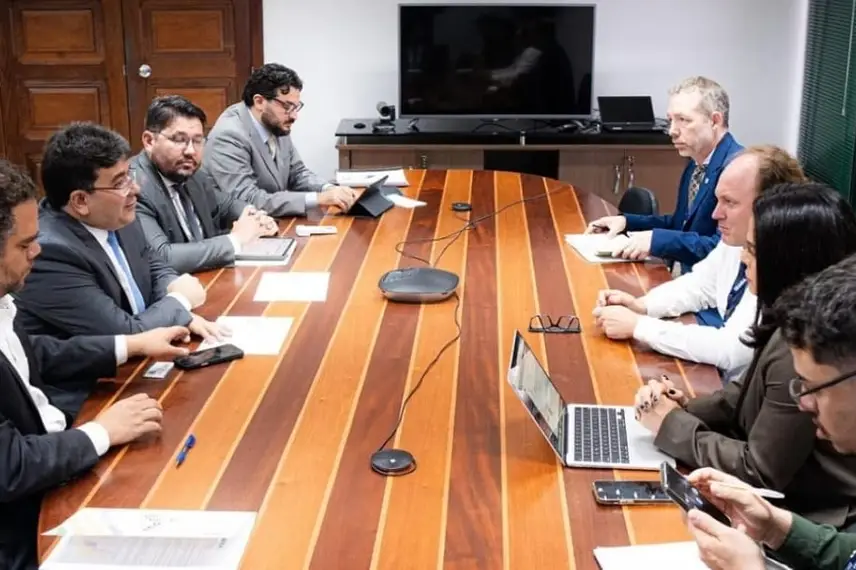 Reunião em grupo Reunião em grupo