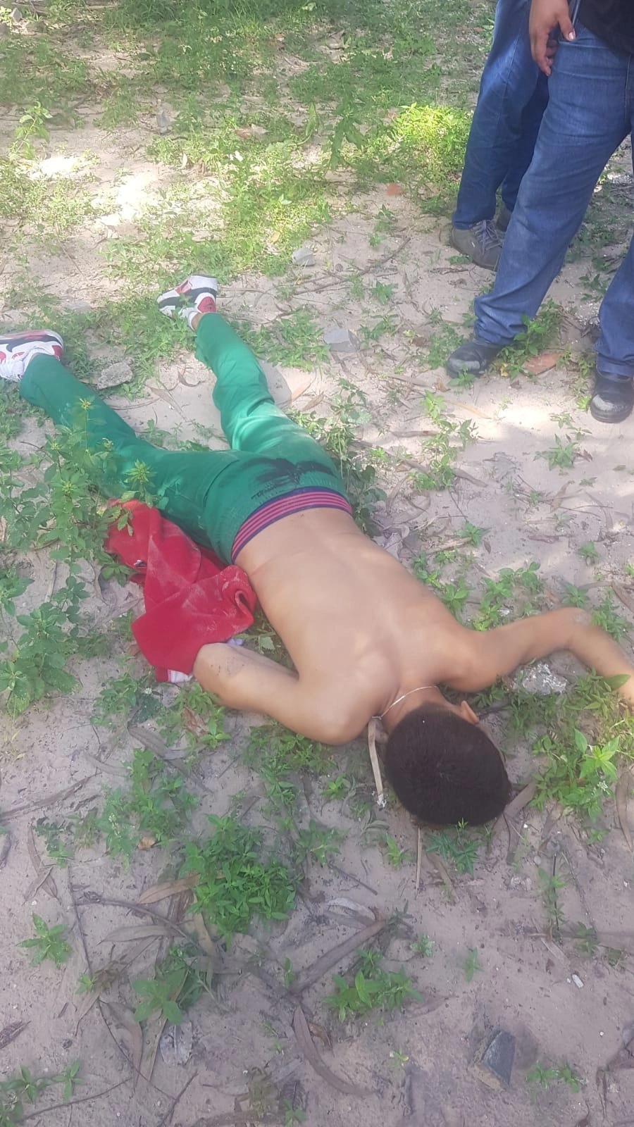 Adolescente é morto a tiros em praça na zona Leste de Teresina