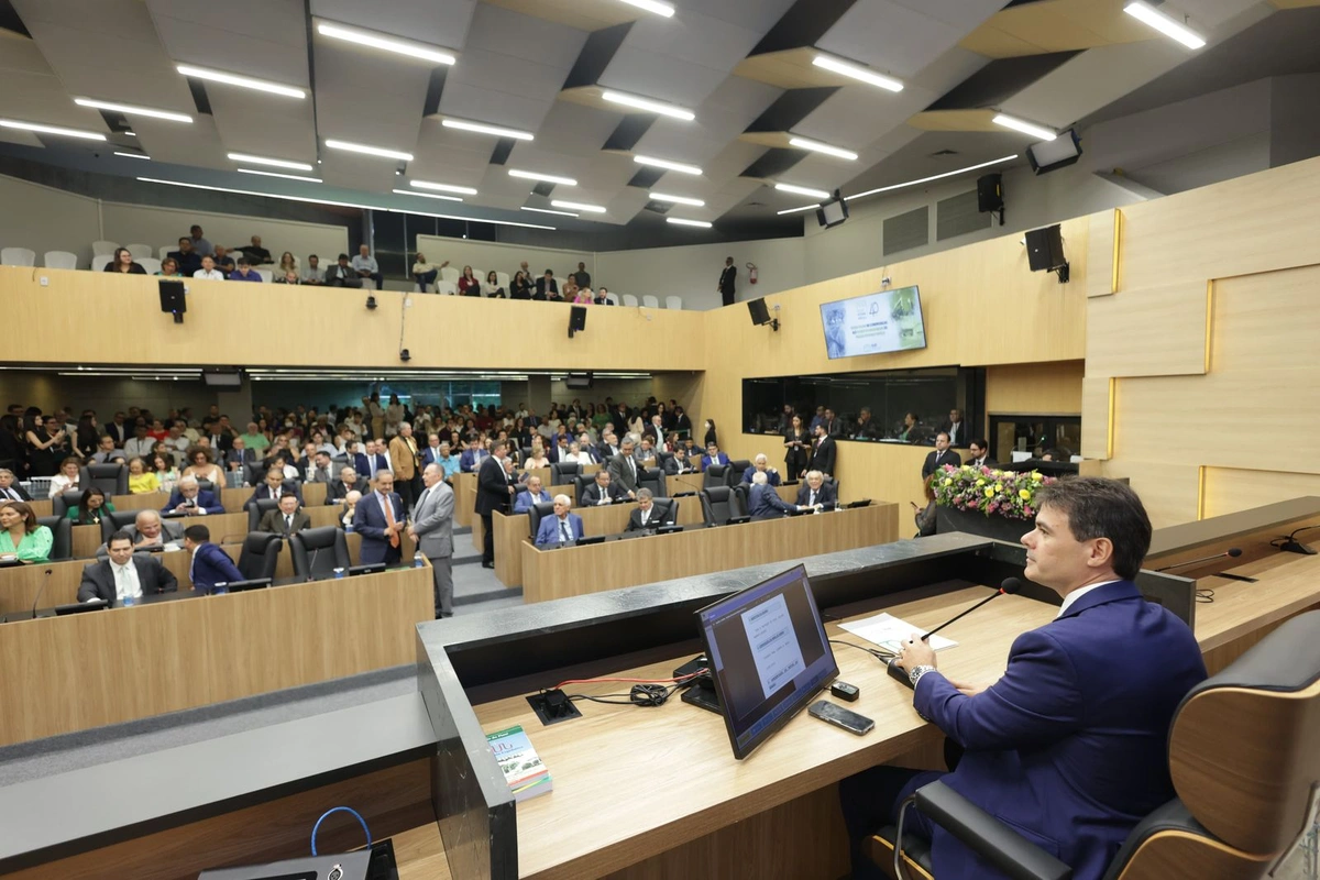 Alepi celebra 40 anos do Palácio Petrônio Portella com solenidade e homenagens