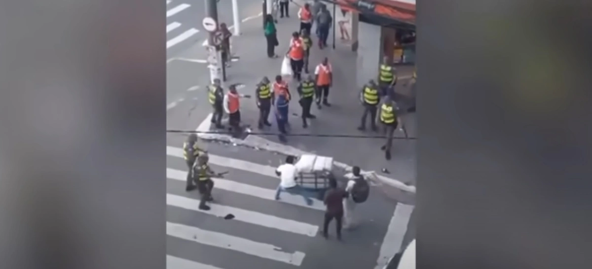 Ambulante senegalês morre após ser baleado pela PM no Brás; agente foi afastado
