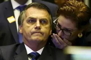 Bolsonaro bloqueia Carla Zambelli no WhatsApp (Foto: Reprodução)