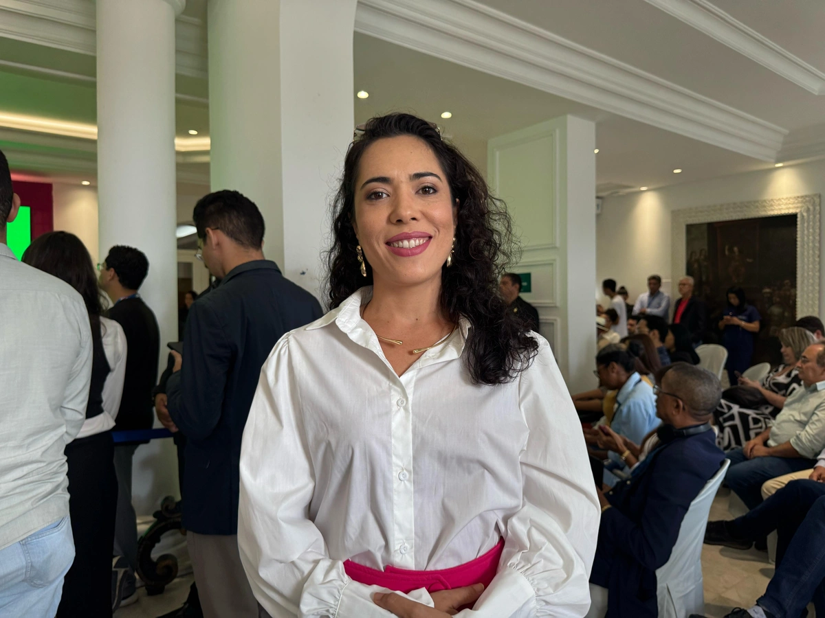 Diretora feminina do partido Democracia Cristã, Poliana Aguiar