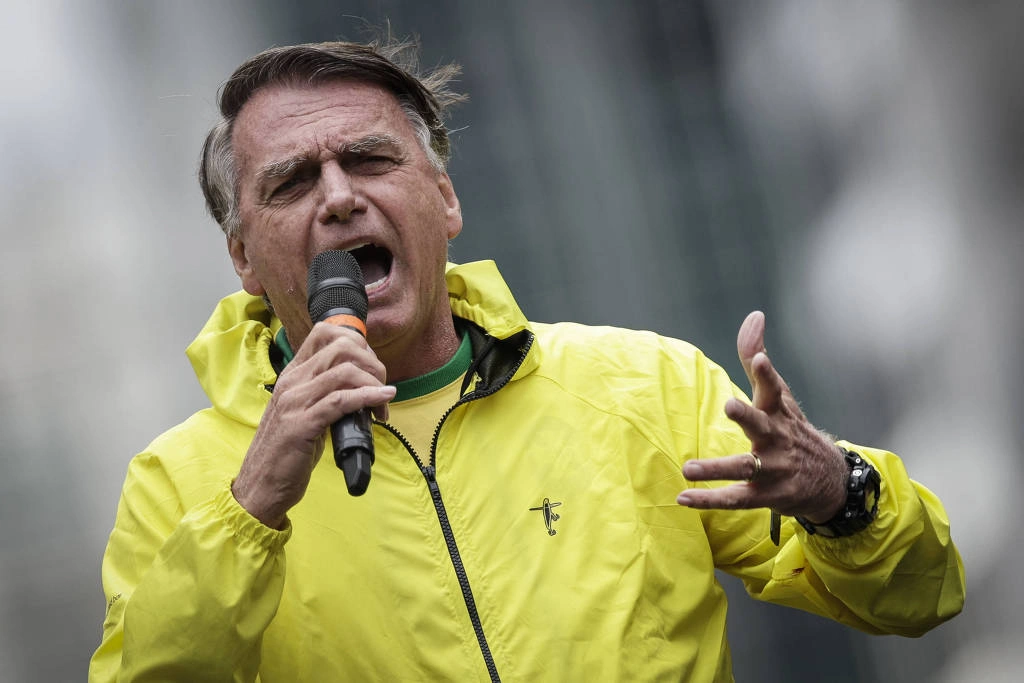 O ex-presidente Jair Bolsonaro (PL) em ato na avenida Paulista a favor de anistia