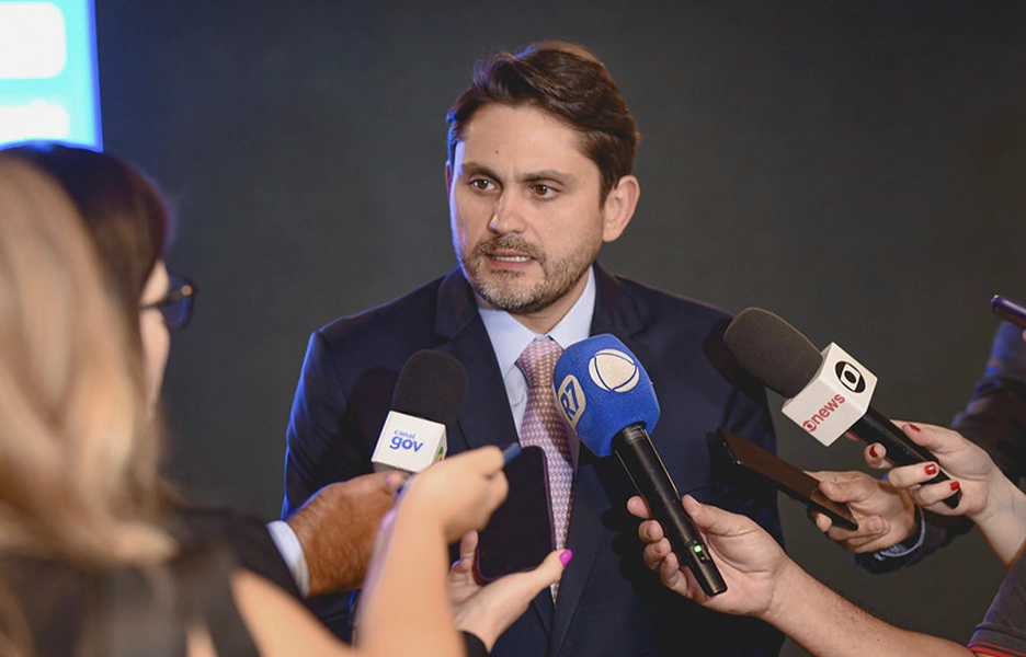 O ministro das Comunicações, Juscelino Filho