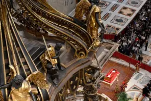 Papa velado na Basílica de São Pedro (Foto: Reprodução)