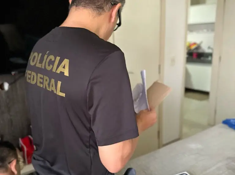 PF prende vereadora de Teresina por suspeita de ligação com facção criminosa PF prende vereadora de Teresina por suspeita de ligação com facção criminosa