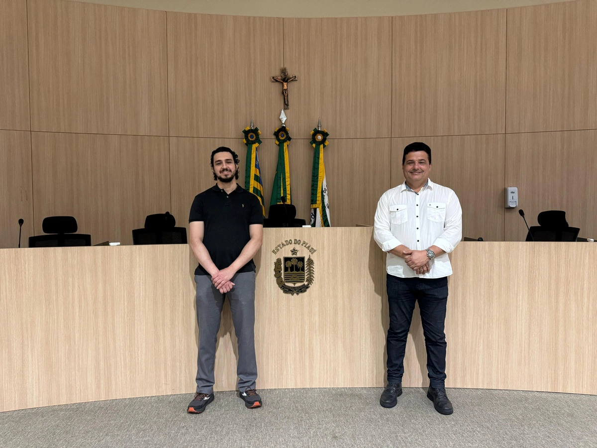 Sobrinho de Gustavo Henrique se destaca como Auditor do Governo Britânico