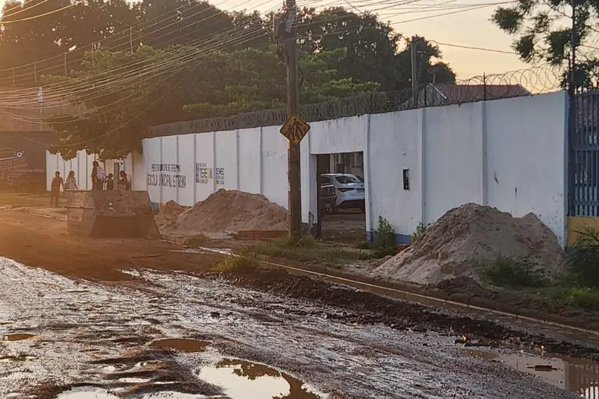 Avenida São Francisco na Extrema Avenida São Francisco na Extrema