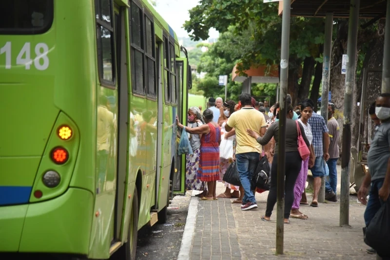 Fim da greve de ônibus em Teresina: motoristas e cobradores aceitam reajuste de 6%
