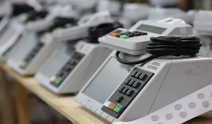 TSE garante voto de presos provisórios nas eleições de 2026