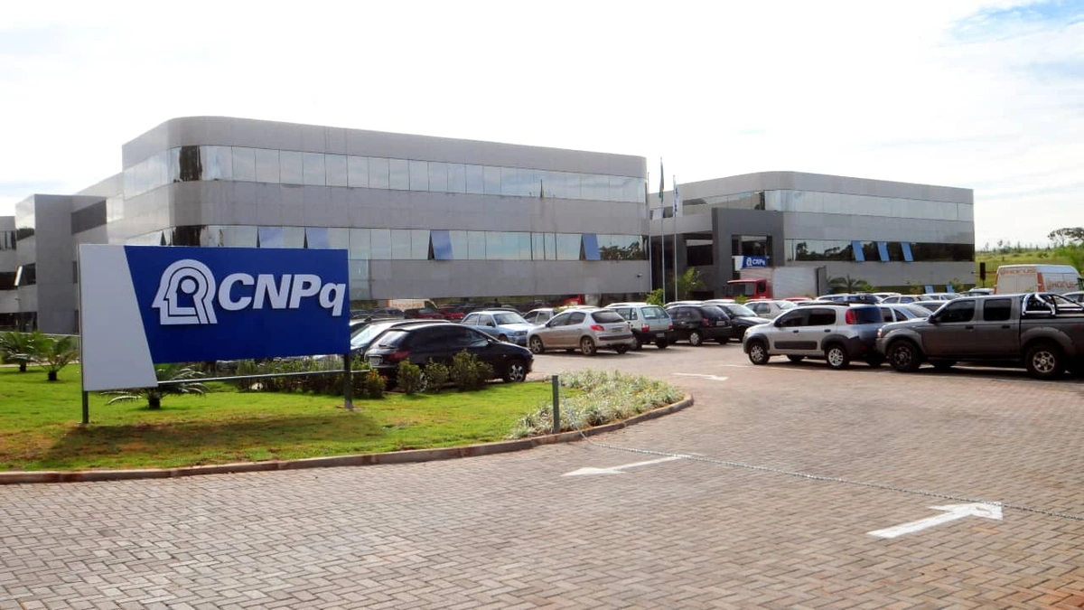 CNPq abre inscrições para o Prêmio Jovem Cientista 2025 com foco em inovação e sustentabilidade