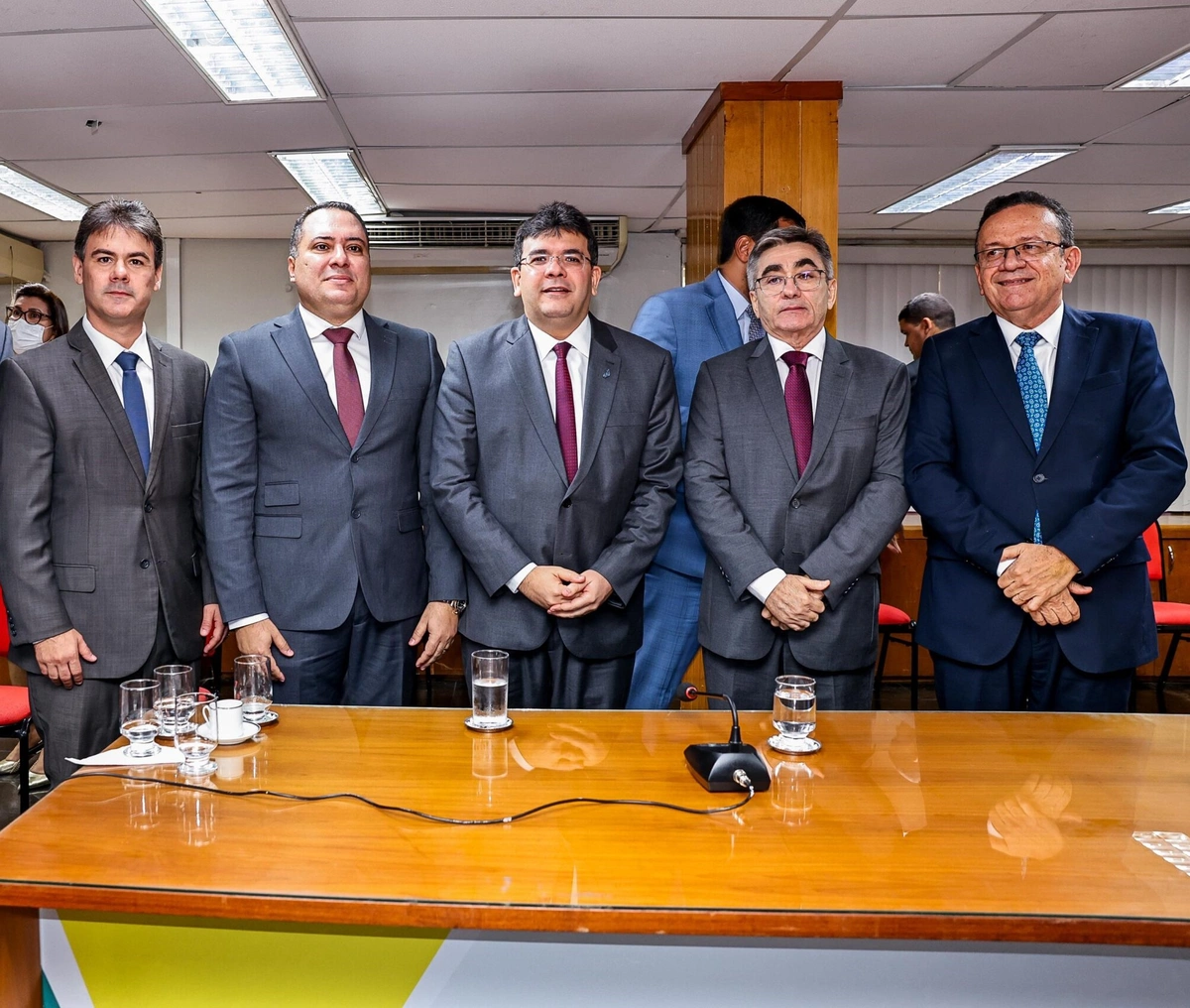 Deputado Severo Eulálio, Dr. Auderi Martins, Governador Rafael Fonteles, Desembargador Ricardo Gentil Eulálio e o Desembargador Sebastião Ribeiro Martins