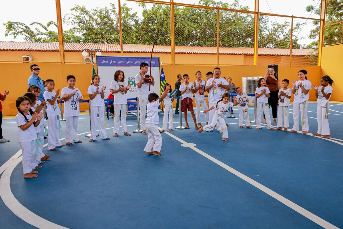 Inauguração de Obras do Orçamento Participativo Digital do Piauí - OPA. Biblioteca Francisca Maria de Moura Neguinha e Reforma do Centro Esportivo Deputada Francisca